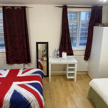 Privet Room Near Cambridge Heath Station London Exterior photo