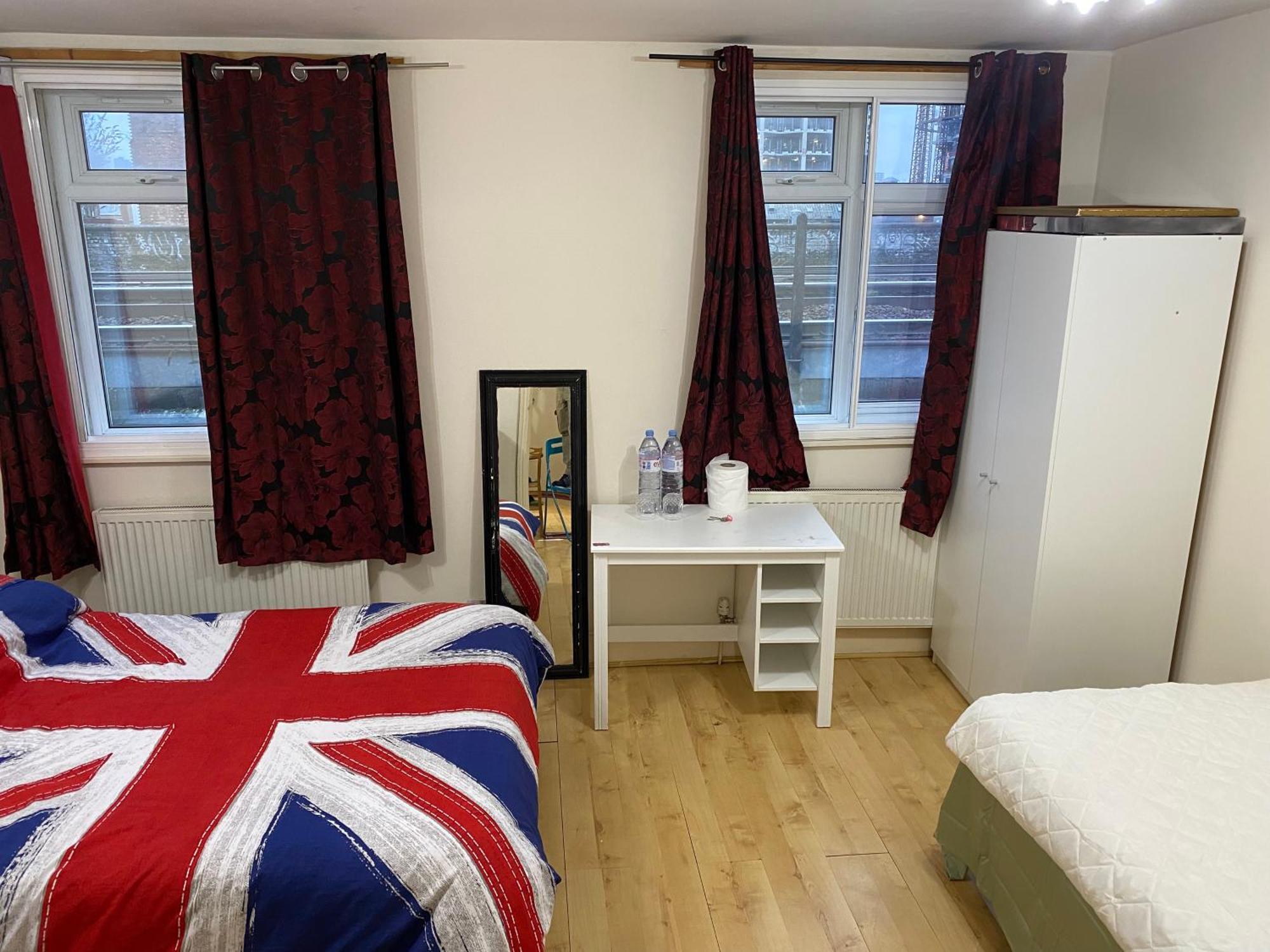 Habitación en casa particular Privet Near Cambridge Heath Station *